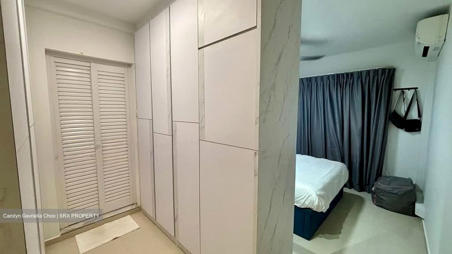 Blk 202A Compassvale South Gate (Sengkang), HDB Executive #530111241